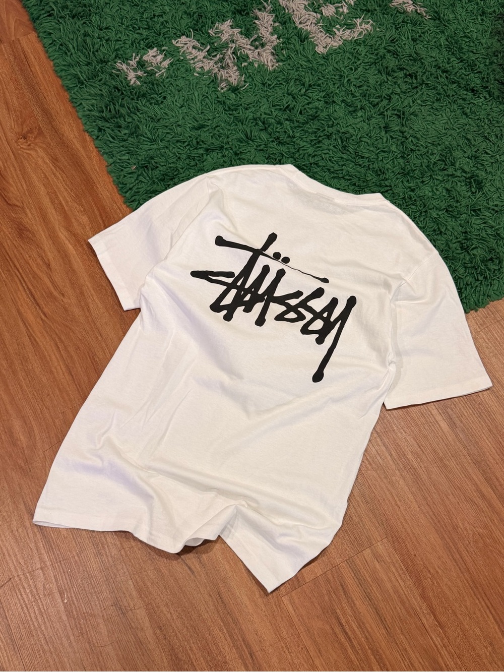 Stussy - Basic Logo Tee - White - Size S - Preowned